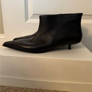 Zara leather Elegant Black Ankle Boots